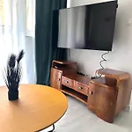 Apartman Inside Solec Ii