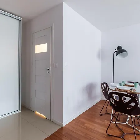 Apartment Inside Solec Ii