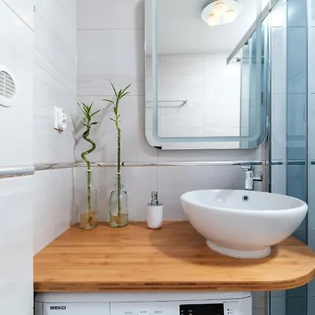Apartment Inside Solec Ii *