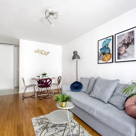 Inside Solec Ii Apartment Warsaw