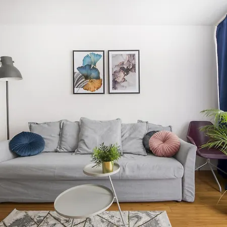 Inside Solec Ii Appartement