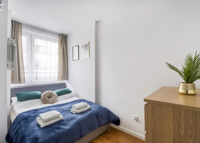 Inside Solec Ii Апартаменты *